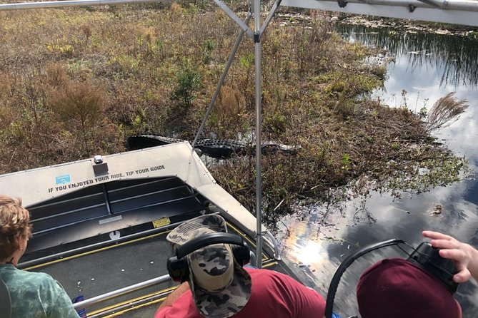 1 Hour Everglades Airboat Tour Orlando Florida - Meeting in Kissimmee and getting ready