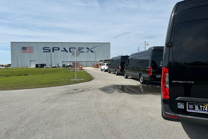 14 Passengers Van private Transfer to/From Port Canaveral One Way - A simple airport-to-cruise connection