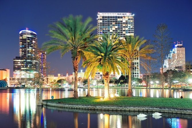 Arrival Transfer: Orlando Airport MCO to Orlando by Luxury SUV - The private format compared with a shared transfer