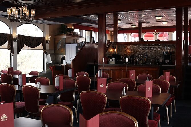 Dining Cruise Experiences on St Johns River from Sanford Florida - What Comes With the $58 Price