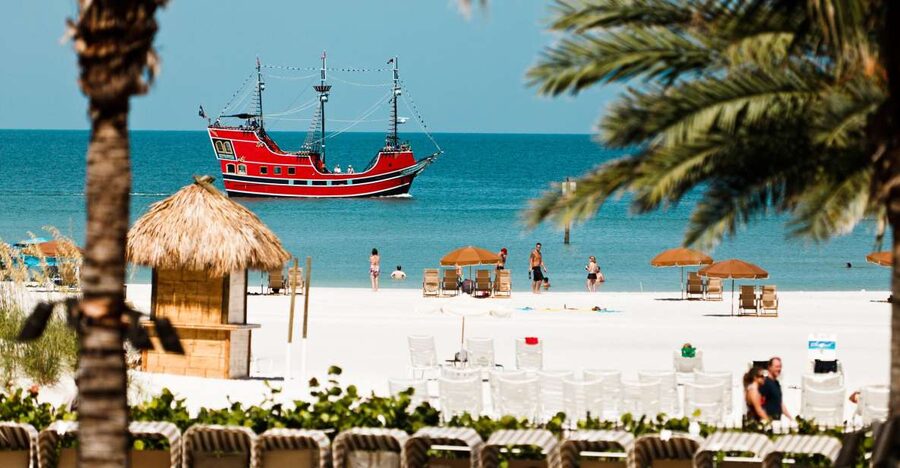 From Orlando: Day Trip to Clearwater Beach with Options - Option one: Clearwater Marine Aquarium and Winter