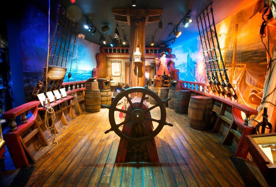 From Orlando: Day Trip to St. Augustine with Hotel Pickup - The driver-guide can set the tone