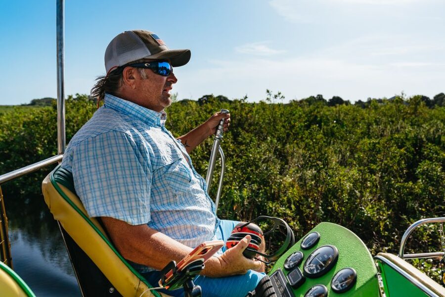 Kissimmee: Everglades Airboat Adventure Tour - Heat, rain, noise, and what to wear