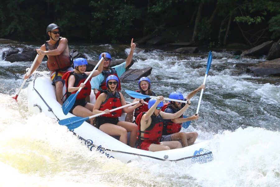 Middle Ocoee River Whitewater Rafting Trip - Most Popular - Who should book this Middle Ocoee run?