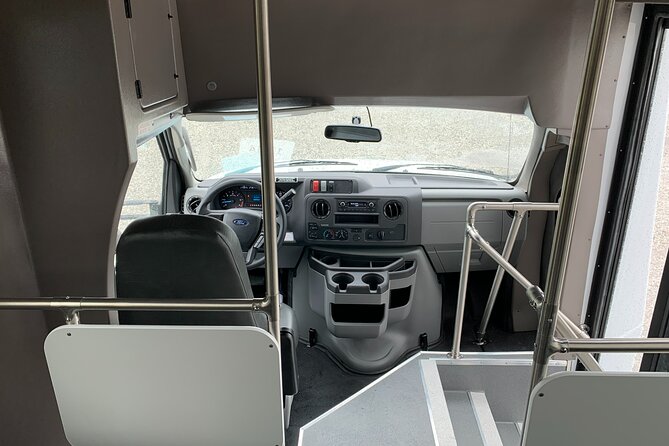 Orlando Airport MCO Shuttle to Lake Buena Vista Resort Area - Who should book this airport shuttle