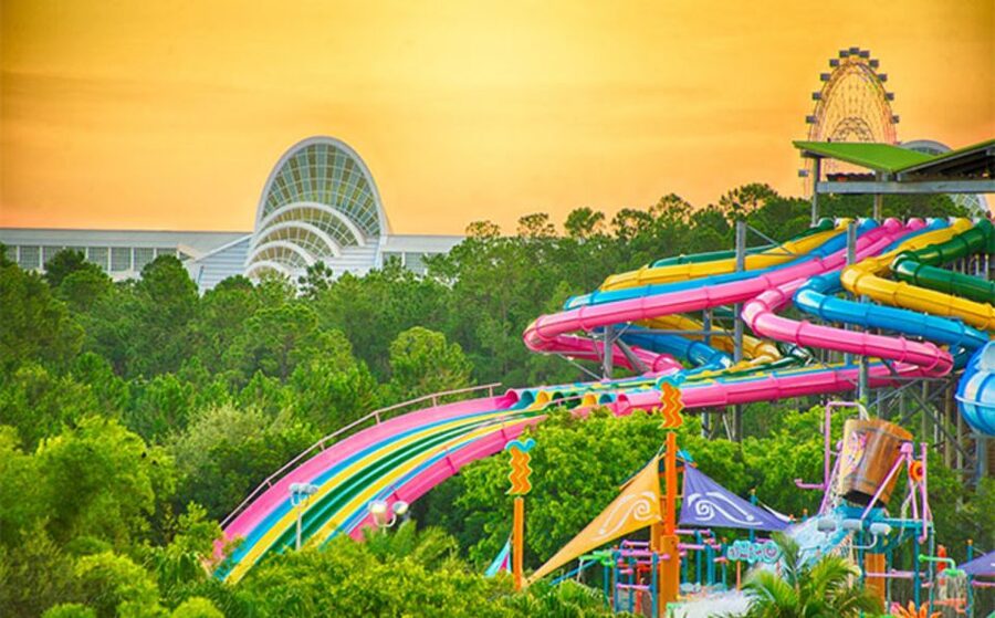 Orlando: Aquatica Water Park Admission Ticket - Beaches, wave pools, and the lazy river