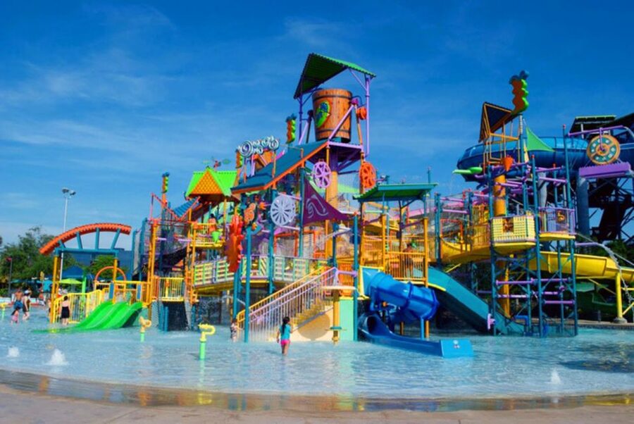 Orlando: Aquatica Water Park Admission Ticket - Timing, availability, and a few rough edges