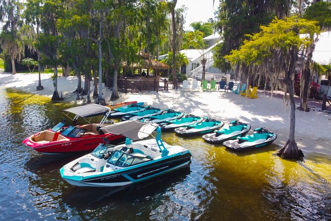 Orlando: Jet Ski Rentals from Lake Buena Vista Area - Lake Bryan gives you a fast water break near Disney