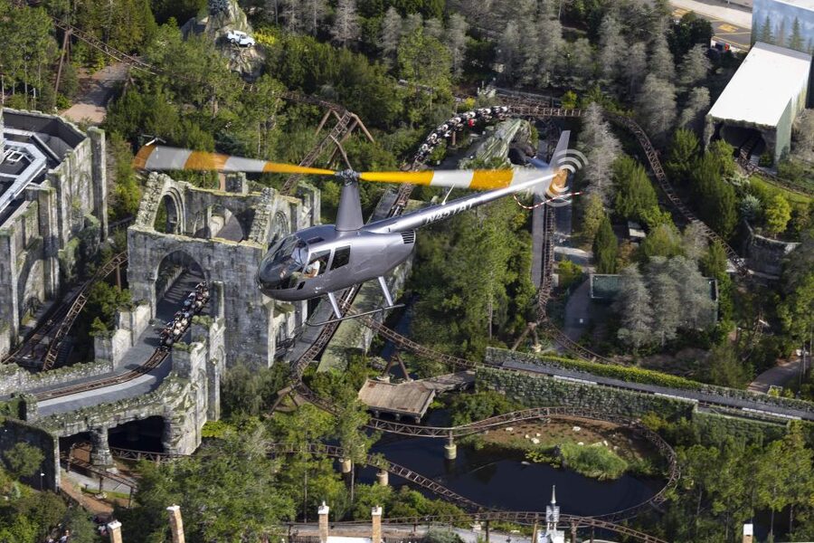 Orlando: Narrated Day Helicopter Flight Over Theme Parks - Who will enjoy this flight most?