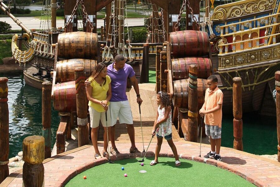 Orlando: Pirate's Cove Adventure Golf Entry Ticket - What the rating tells you, and what it does not