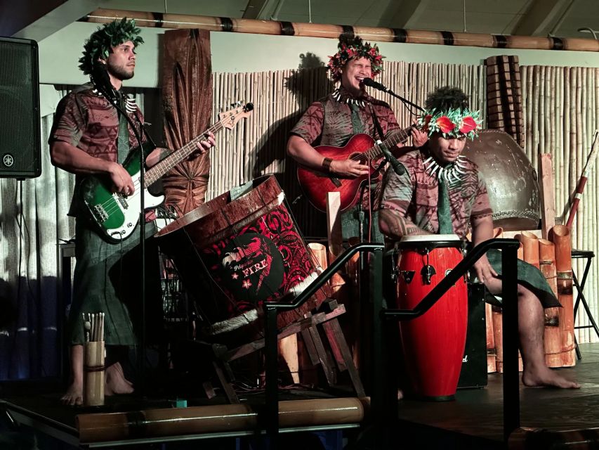 Orlando: Polynesian Fire Luau with Dinner and Live Show - Buffet dinner, included drinks, and the bar