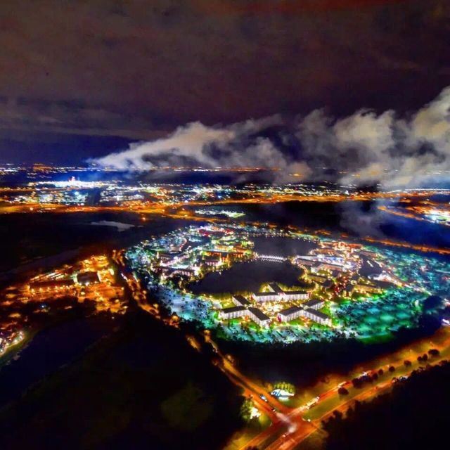 Orlando: Theme Parks After-Hours Private Helicopter Flight - ICON Park and the Orlando Eye