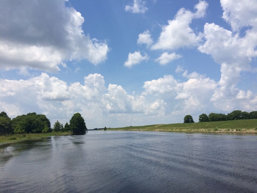 Orlando: Wild Florida Airboat Ride with Hotel Pickup & Lunch - Hotel pickup and the small-group setup