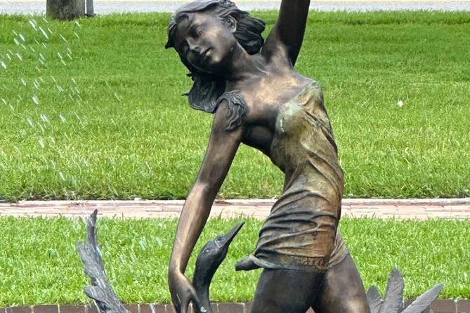 Outdoor Escape Room in Orlando - Lake Eola Park Area - The real price of the Lake Eola outing