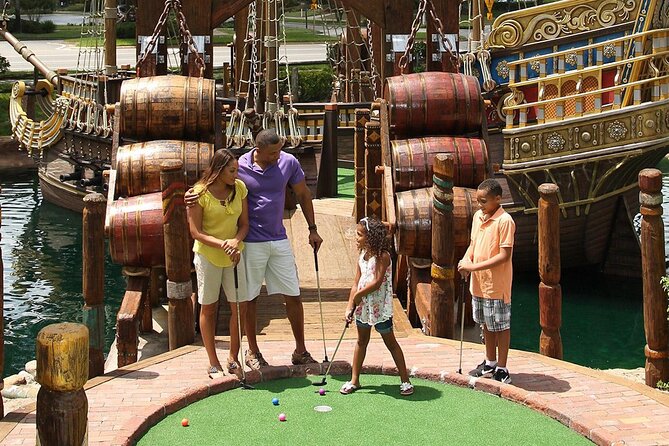 Pirate's Cove Adventure Golf Entry Ticket in Orlando - Choosing between 18 and 36 holes