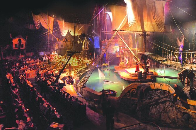 Pirates Dinner Adventure Show in Orlando - What happens during the 90-minute show