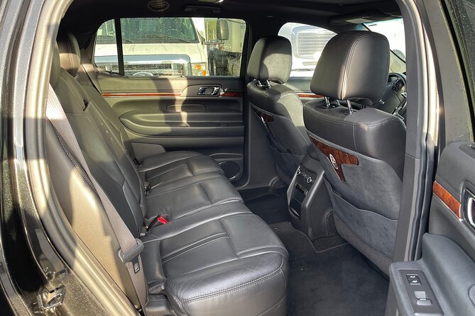 Port Canaveral to Orlando Airport MCO Luxury Sedan - Drivers and communication make the difference