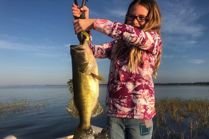 Private Lake Tohopekaliga Fishing Charter near Orlando - The wildlife between casts