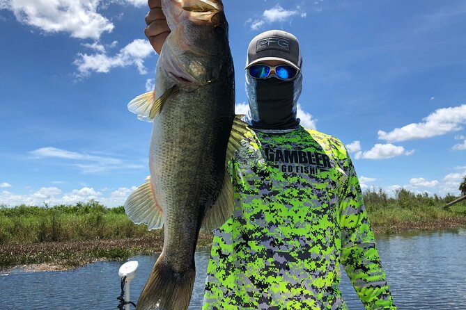 Private Pontoon Fishing Charter on Lake Tohopekaliga in FL - The $825 price and who gets the best value