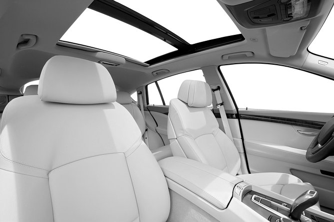 Roundtrip Private Transfer from Orlando Airport (MCO) - A Private Start at Orlando International Airport