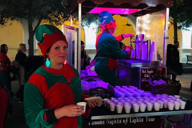 St. Augustine Nights of Lights Celebration from Orlando - The 30-minute Holly Jolly Holiday Trolley