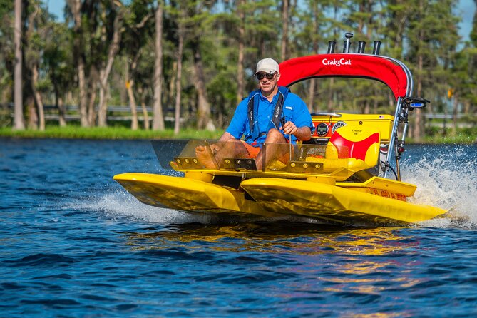 Tour of Lakes Escape by Personal Catamaran - A guide who keeps the ride moving