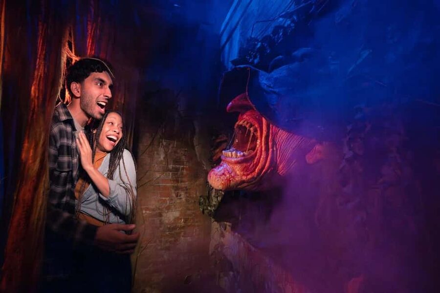 Universal Orlando Resort: Halloween Horror Nights - Scare zones bring the horror into the open