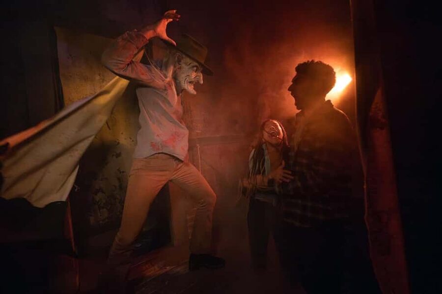 Universal Orlando Resort: Halloween Horror Nights - Live shows and select rides give you breathing room